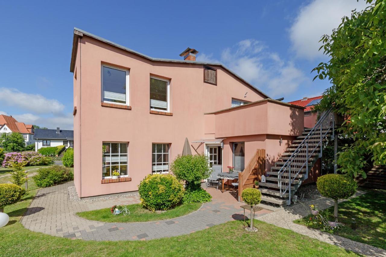 Ferienwohnungen Becker "Sonne & Meer" Und "Strandliebe" Kuehlungsborn Exterior photo