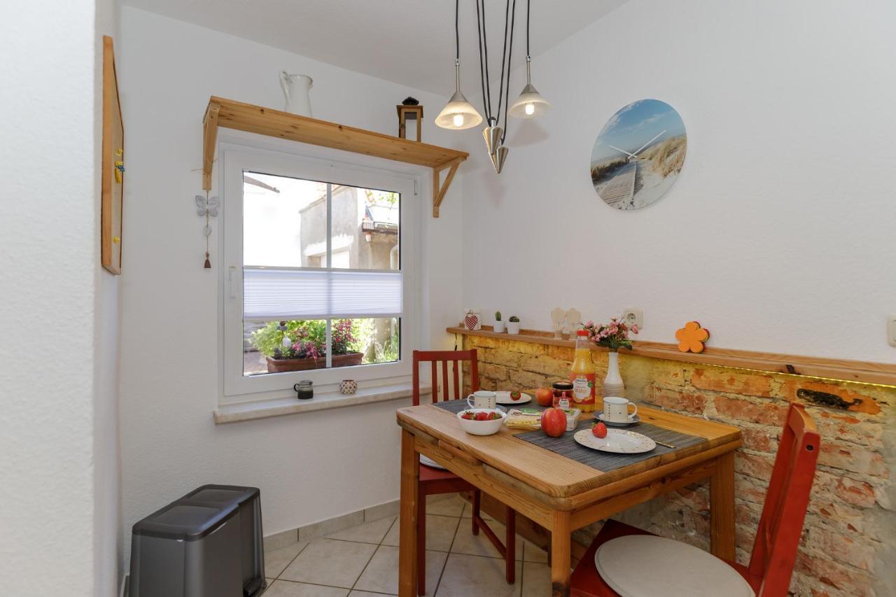 Ferienwohnungen Becker "Sonne & Meer" Und "Strandliebe" Kuehlungsborn Exterior photo
