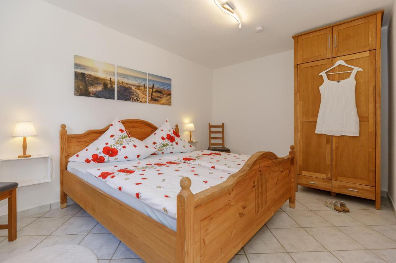 Ferienwohnungen Becker "Sonne & Meer" Und "Strandliebe" Kuehlungsborn Exterior photo