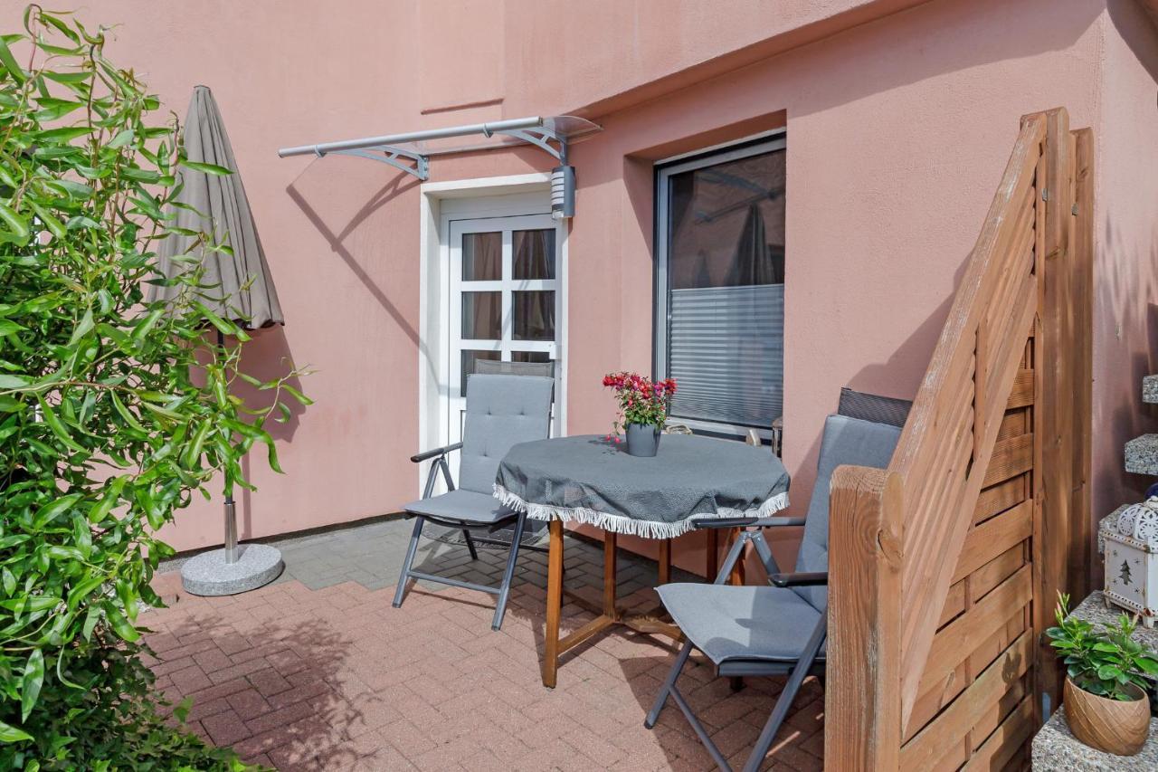 Ferienwohnungen Becker "Sonne & Meer" Und "Strandliebe" Kuehlungsborn Exterior photo