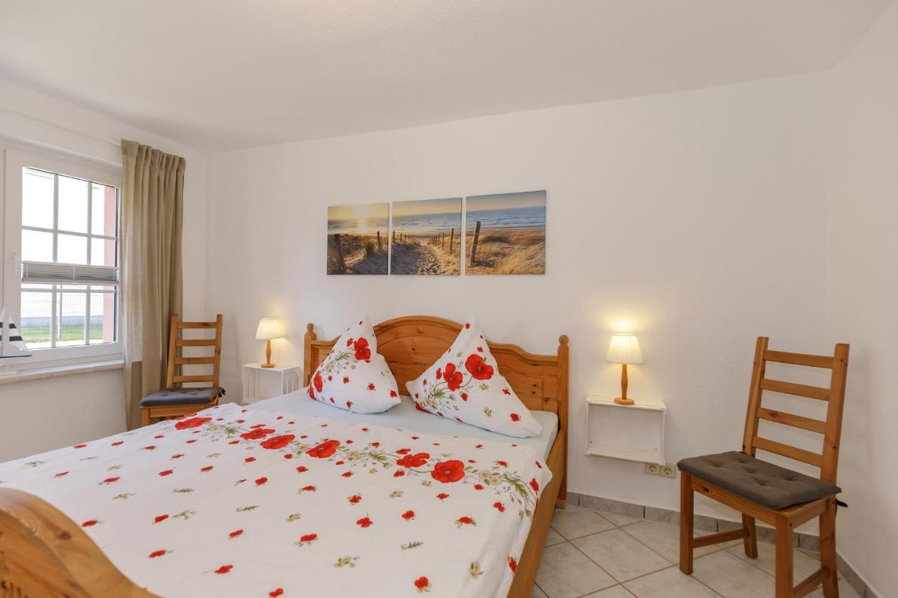 Ferienwohnungen Becker "Sonne & Meer" Und "Strandliebe" Kuehlungsborn Exterior photo